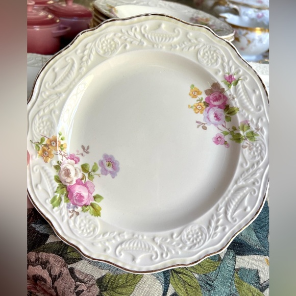 Set of 24 Adam Antiques Steubenville Vintage Antique Bowls and plates roses gold - Picture 5 of 10